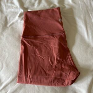 🍋 Lululemon Wunder Under Legging